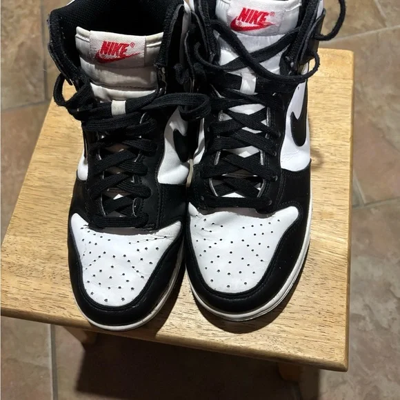 Nike Black and White High-Tops with Red Accents - Picture 3 of 12